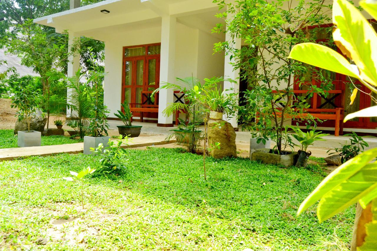 Girilena Resort ダンブッラ エクステリア 写真